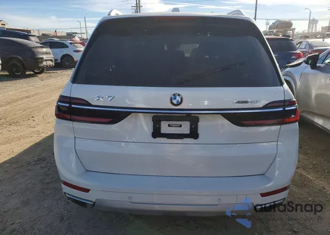 2023 BMW X7 xDrive40I z USA, uszkodzony, nr VIN 5UX23EM06P9R07377